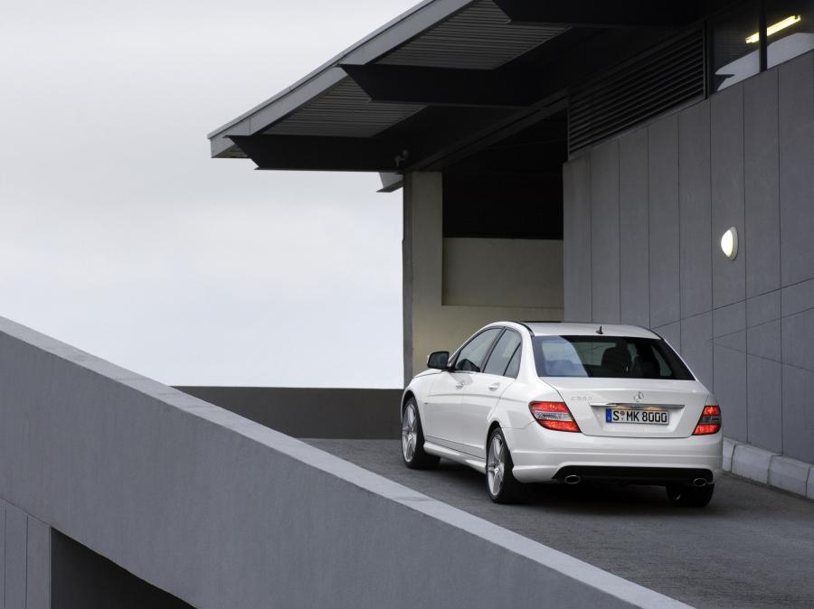  Mercedes-Benz C-Class 2007 года  (фото 183 из 413)